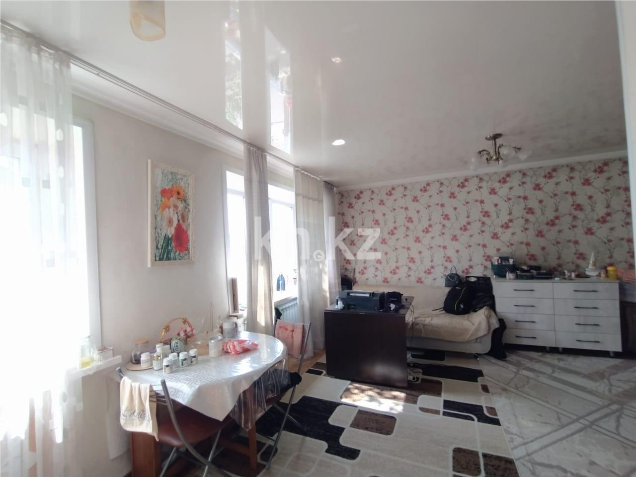 Продажа 1-комнатной квартиры, 30 м², ул. Ерубаева - Продажа  однокомнатных квартир в Караганде фото 2 из 10