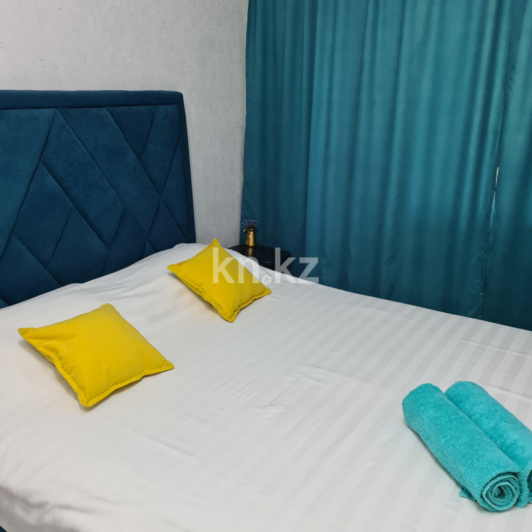 Аренда 1-комнатной квартиры посуточно, 35 м², пр. Бухар-жырау, дом  79/2 - Аренда квартир посуточно в Караганде с фото фото 2 из 15