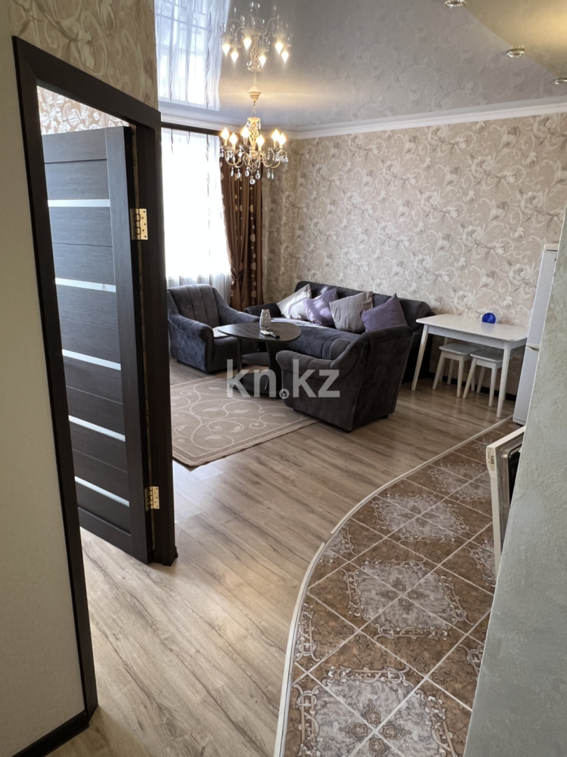 Аренда 2-комнатной квартиры, 50 м², пр. Республики, дом  42 - Аренда  двухкомнатных квартир помесячно в Караганде фото 3 из 25