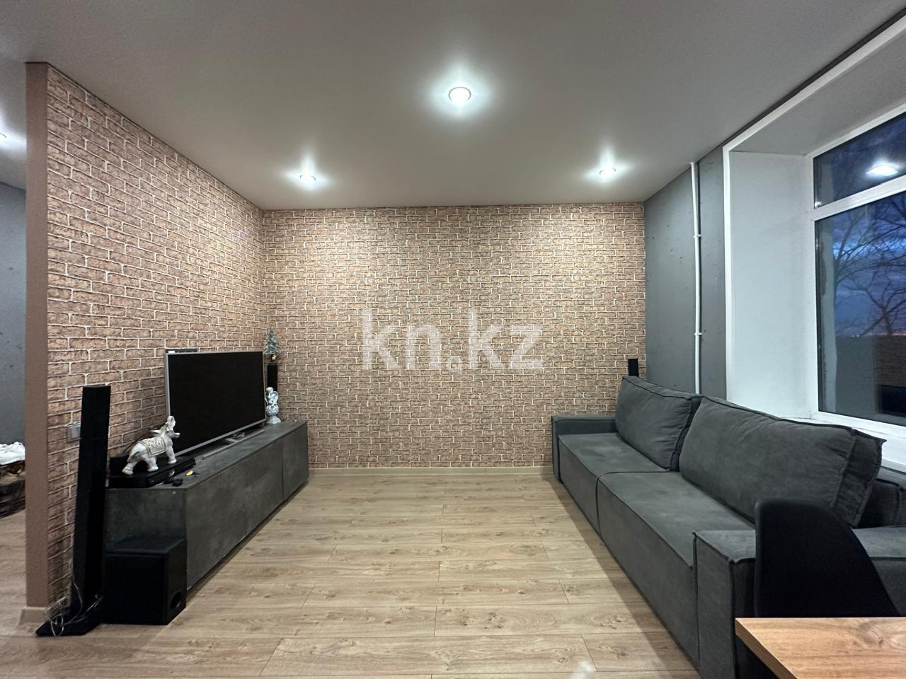 Продажа 3-комнатной квартиры, 65 м², пр. Республики - Продажа квартир в Темиртау фото 2 из 22