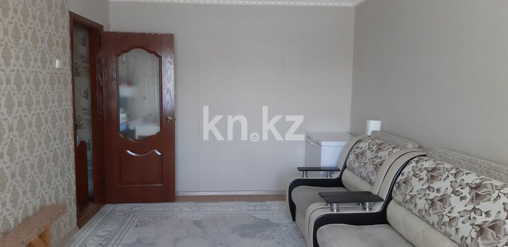 Продажа 2-комнатной квартиры, 43 м², мкр-н 13, дом  11 - Продажа квартир без посредников в Караганде фото 1 из 10