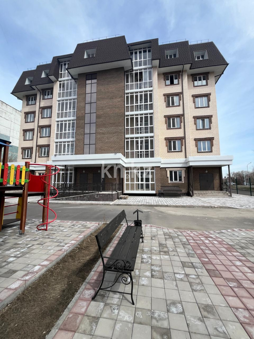 Продажа 3-комнатной квартиры, 81 м², ул. Сарыарка - Продажа  трехкомнатных квартир в Караганде фото 1 из 11