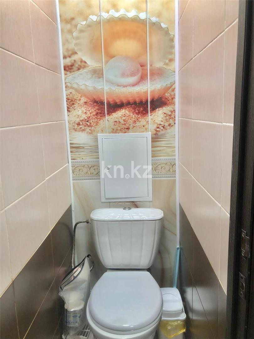 Продажа 4-комнатной квартиры, 61 м², мкр-н 15, дом  28 - Продажа  четырехкомнатных квартир в Караганде фото 12 из 15