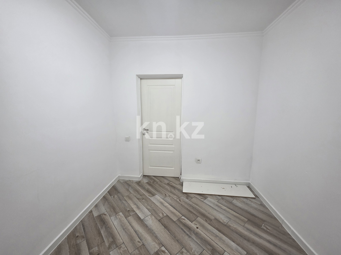Продажа помещения, 42.9 м² - Продажа офисных и торговых помещений в Алматы с фото фото 6 из 9