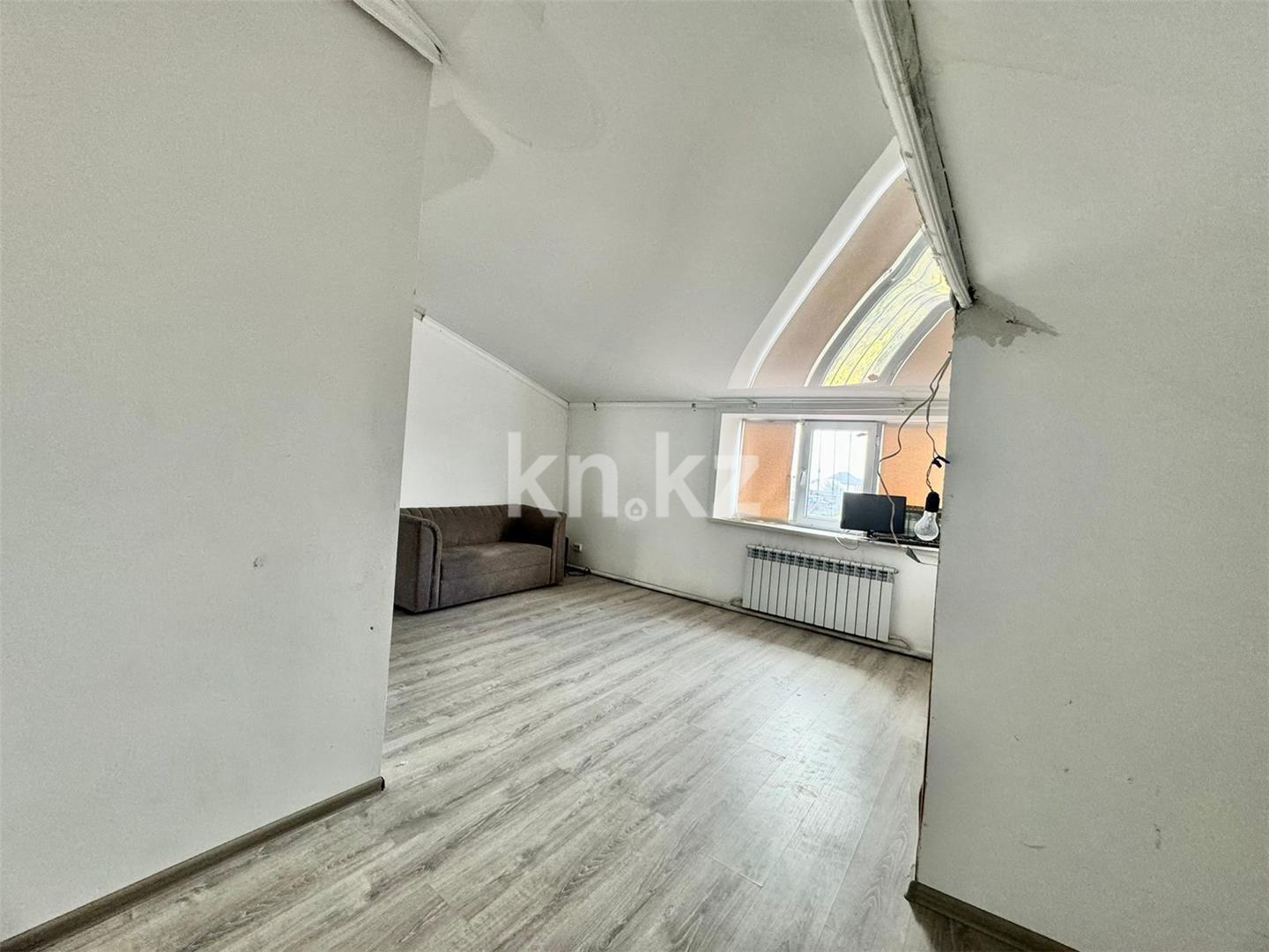 Продажа 6-комнатного дома, 260 м², ул. Ондасынова в Караганде - фото 15