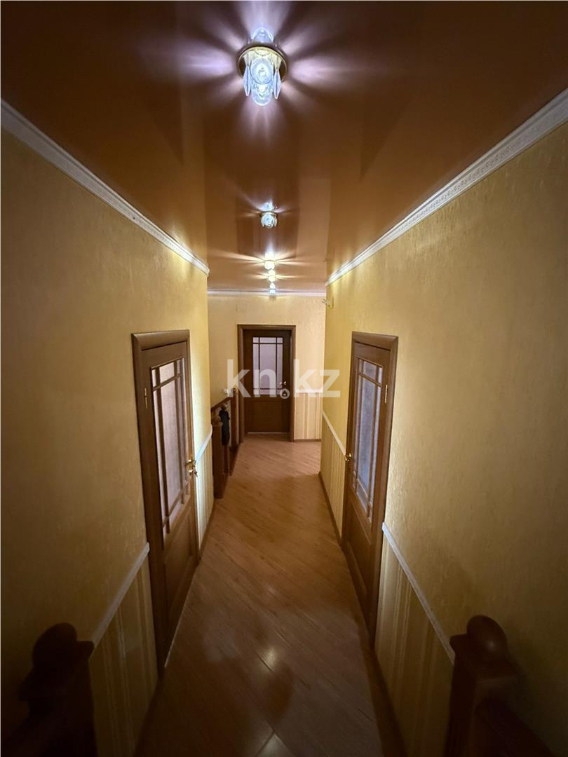 Продажа 7-комнатного дома, 307 м², пер. Капчагайский - Продажа домов, коттеджей в Караганде с фото фото 12 из 20