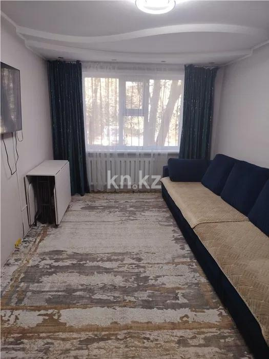 Продажа 3-комнатной квартиры, 63 м², ул. Мичурина, дом  9 - Продажа и аренда недвижимости в Шахтинске фото 1 из 6