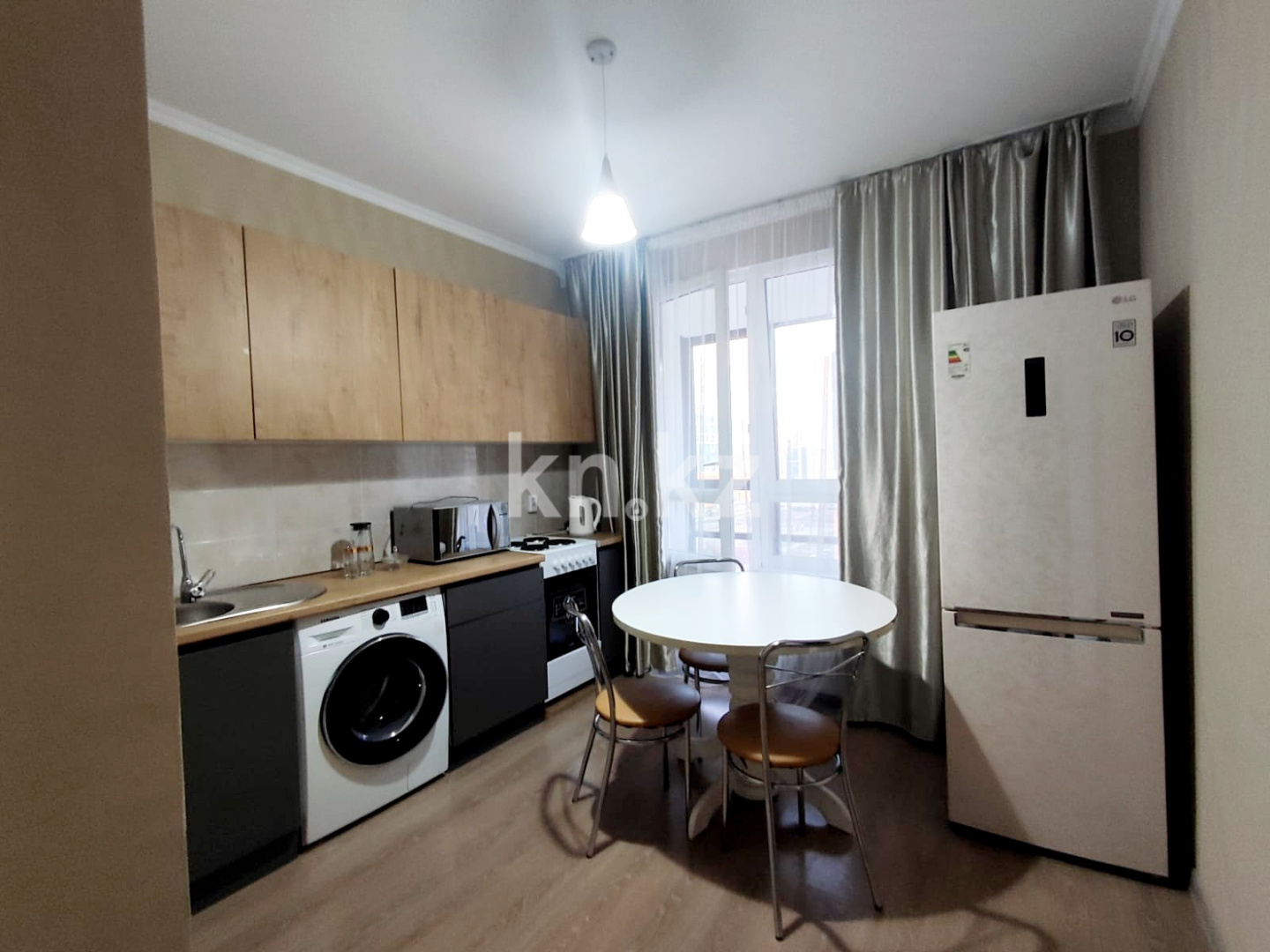 Аренда 1-комнатной квартиры посуточно, 39 м² в Астане