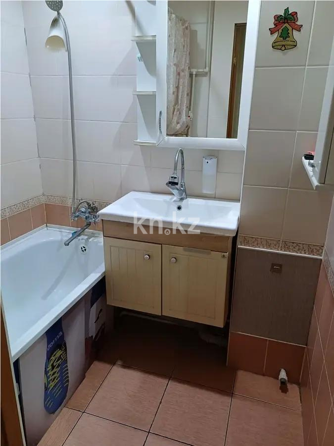 Продажа 3-комнатной квартиры, 62 м², пр. Строителей, дом  11 - Продажа  трехкомнатных квартир в Караганде фото 1 из 1