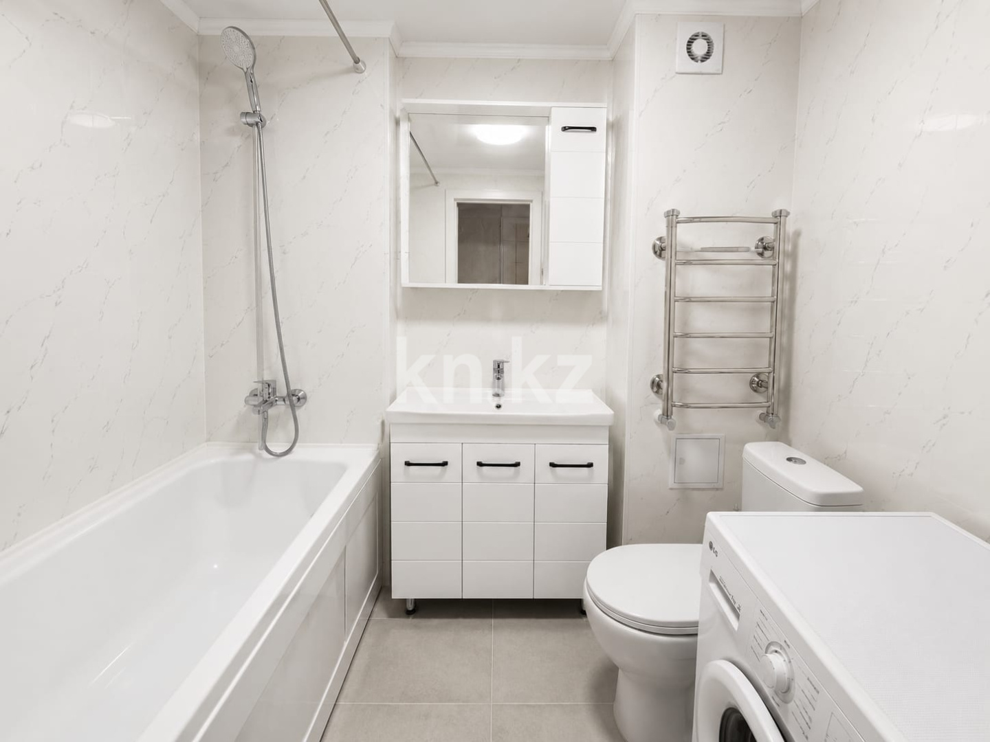 Продажа 1-комнатной квартиры, 41 м² в Алматы - фото 4