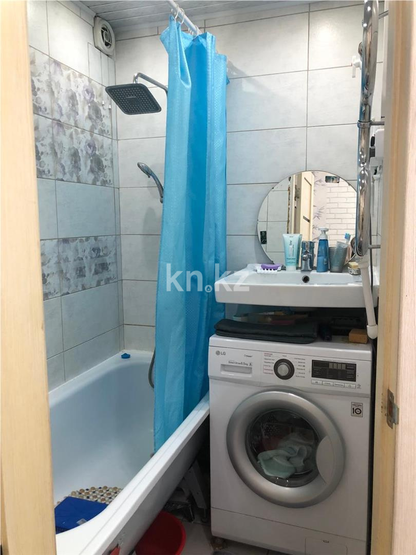 Продажа 2-комнатной квартиры, 52 м², мкр-н 15 в Караганде - фото 8