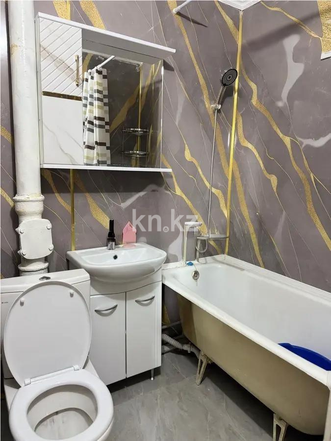 Продажа 2-комнатной квартиры, 48 м², мкр-н 5, дом  33 в Алматы - фото 4