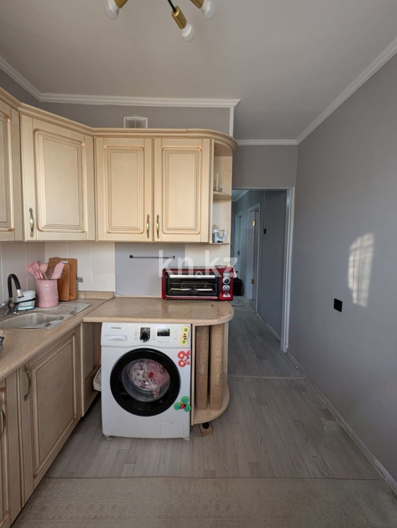 Продажа 3-комнатной квартиры, 61.7 м² в Уральске - фото 2