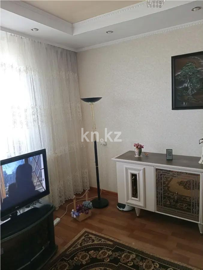 Продажа 3-комнатной квартиры, 64 м², ул. Штурманская, дом  1/6 - Продажа  трехкомнатных квартир в Караганде без посредников с фото фото 1 из 4