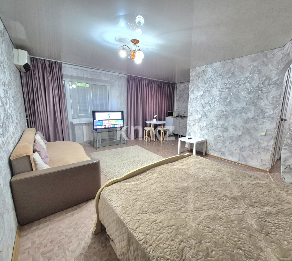Аренда 1-комнатной квартиры посуточно, 32 м², ул. Алии Молдагуловой, дом  2/1 - Продажа квартир в Уральске фото 2 из 6
