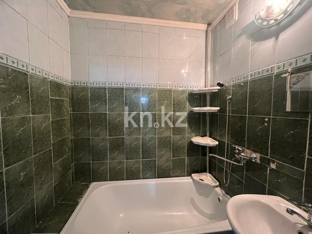 Продажа 4-комнатной квартиры, 78 м², мкр-н Восток-1, дом  4 в Караганде - фото 17