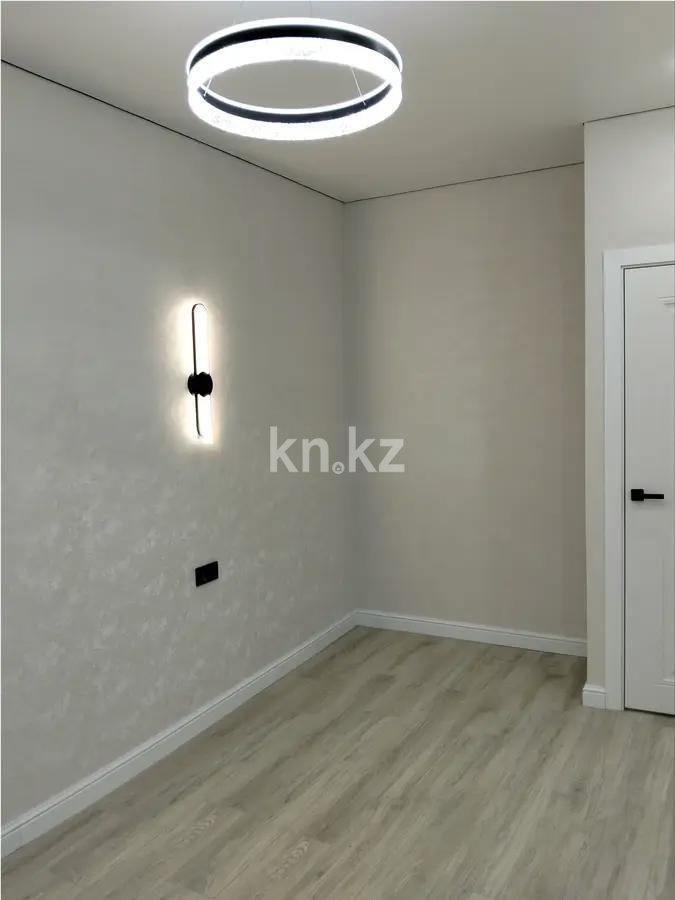 Продажа 2-комнатной квартиры, 42 м², ул. Тынышбайулы, дом  6 стр в Астане - фото 4