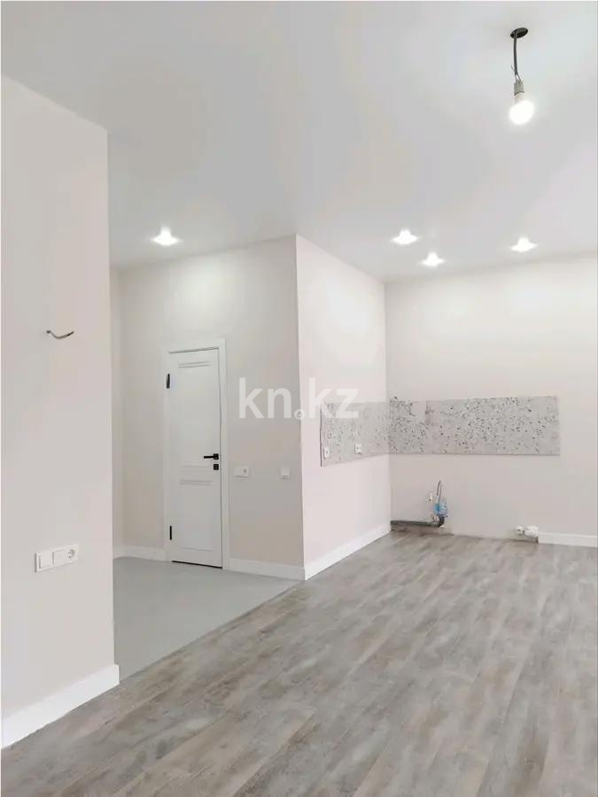 Продажа 1-комнатной квартиры, 37 м², ул. Муканова, дом  61/2 в Караганде - фото 2