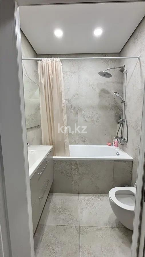 Продажа 3-комнатной квартиры, 70.3 м² в Алматы