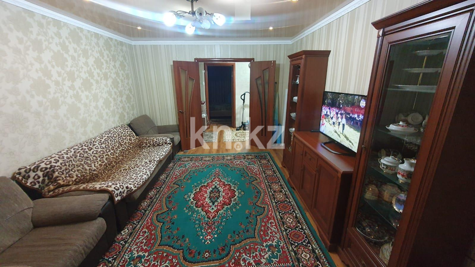 Продажа 3-комнатной квартиры, 62 м², ул. Маметовой, дом  119 - Продажа  трехкомнатных квартир в Караганде фото 1 из 10