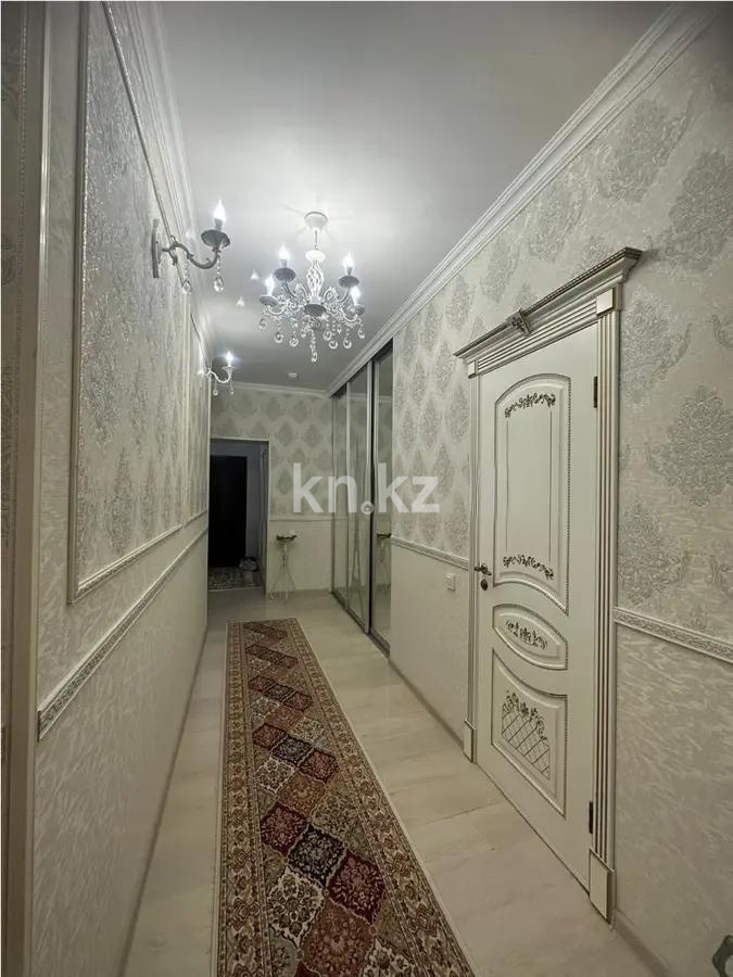 Продажа 4-комнатной квартиры, 140 м², ул. Достык, дом  5 в Астане - фото 4
