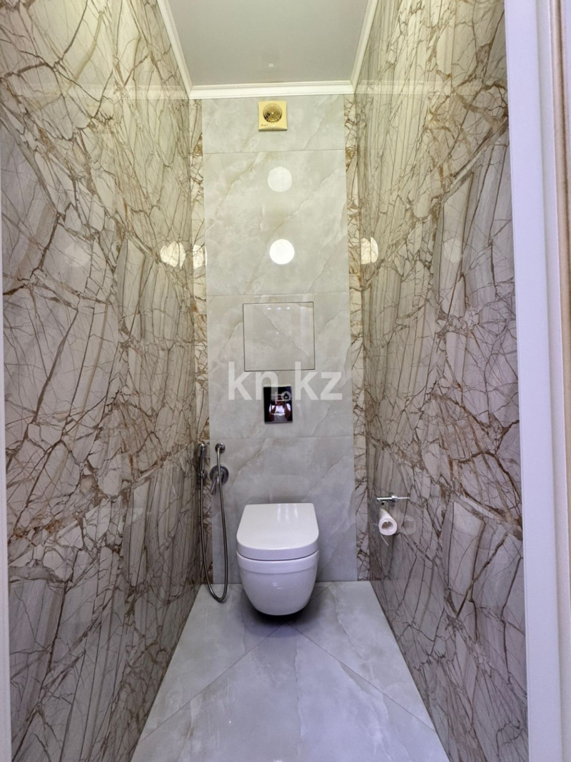 Продажа 2-комнатной квартиры, 54 м², пр. Назарбаева, дом  3 в Караганде - фото 12