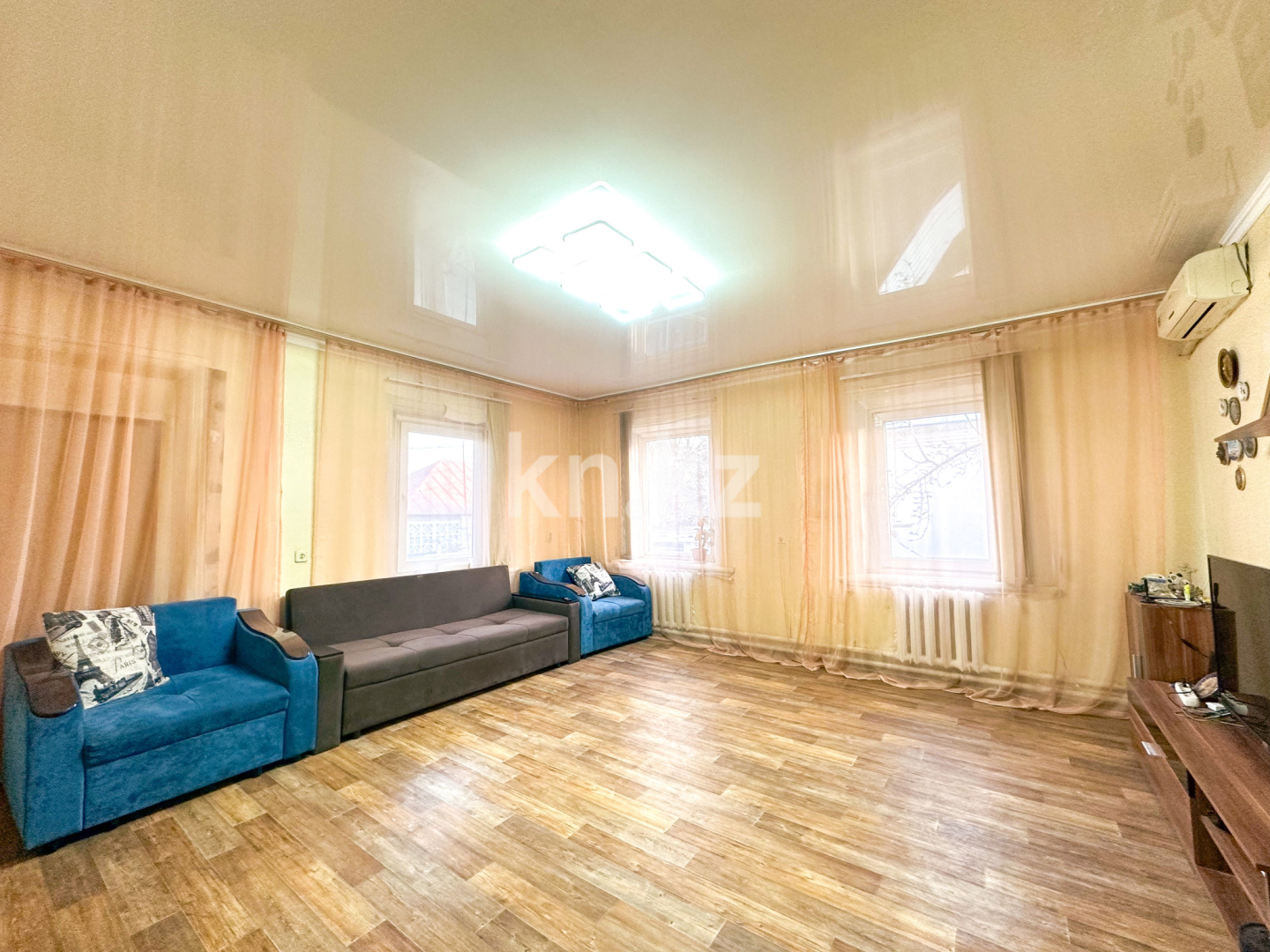 Продажа 5-комнатного дома, 182 м², ул. Хусаинова, дом  155 - Продажа домов и коттеджей в Алматы фото 1 из 40