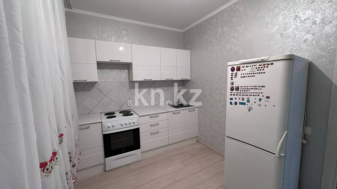 Аренда 1-комнатной квартиры, 40 м² в Астане