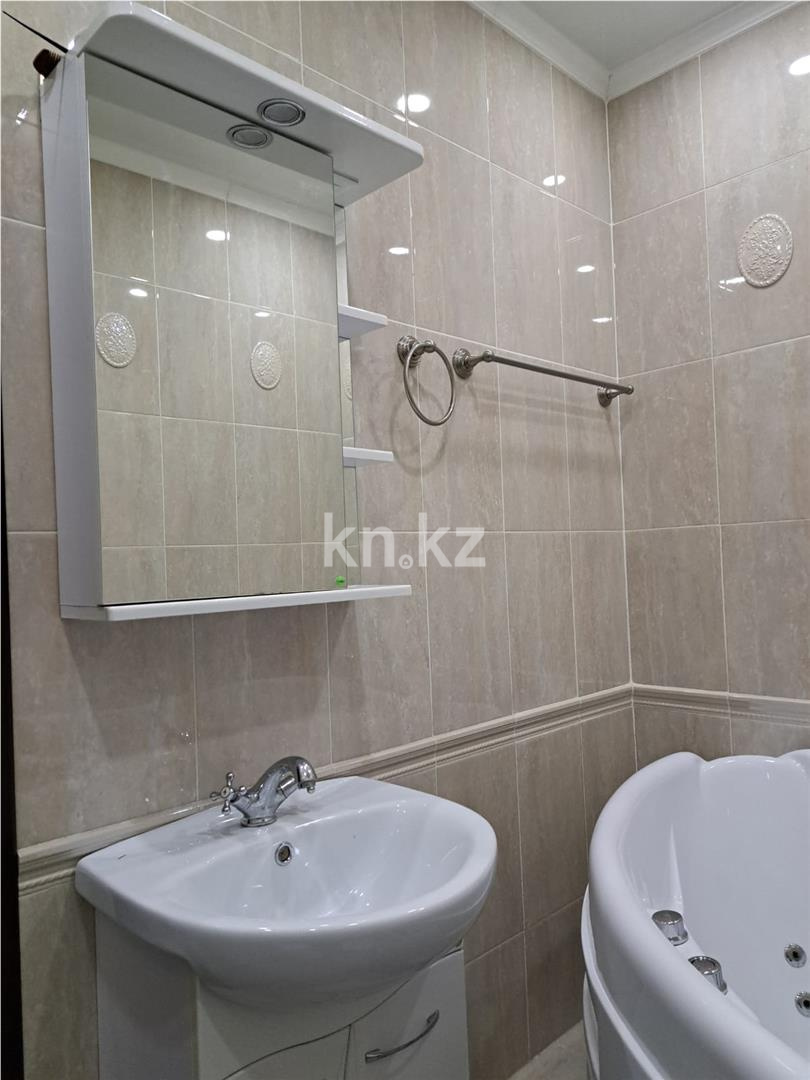 Продажа 3-комнатной квартиры, 55 м², 7-й мкр. - Продажа офисных и торговых помещений в Акмолинской области фото 15 из 20