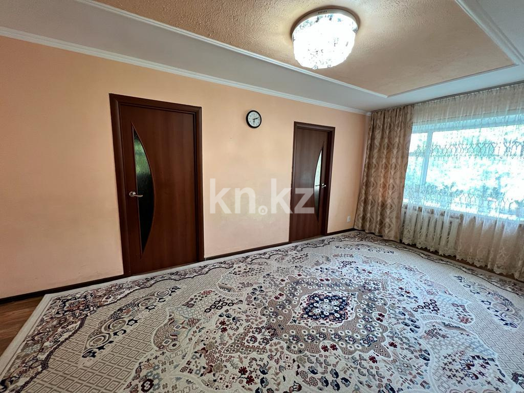 Продажа 4-комнатной квартиры, 62 м², мкр-н 13 - Продажа  четырехкомнатных квартир в Караганде с фото фото 1 из 14