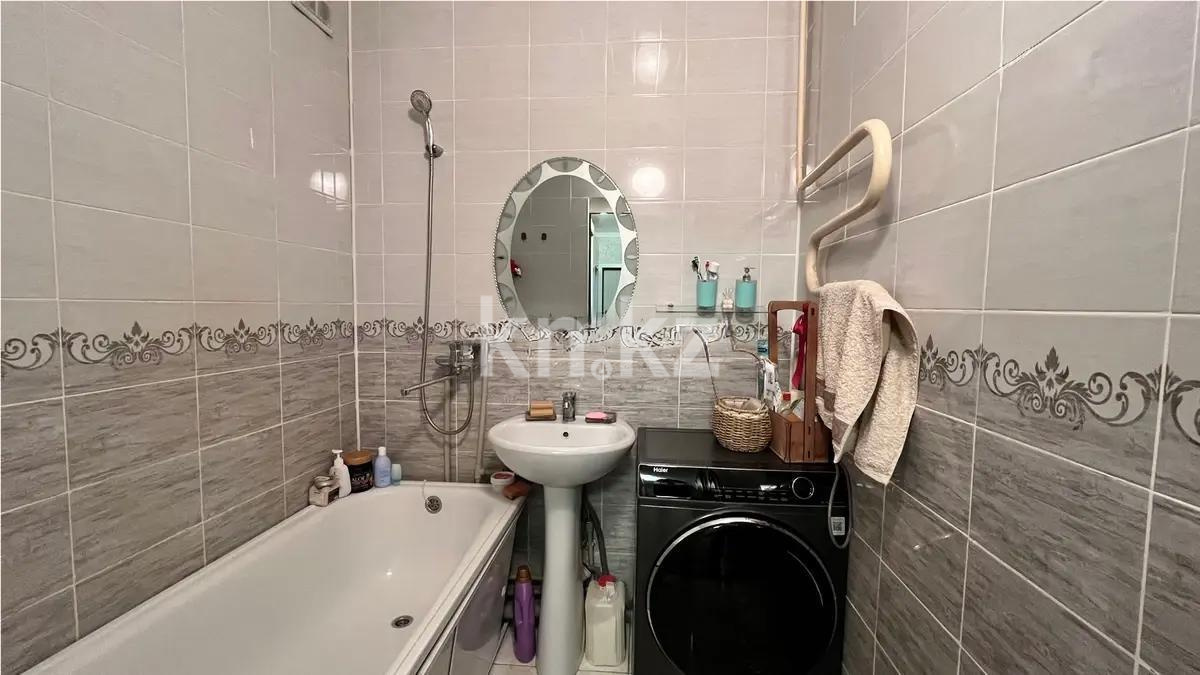 Продажа 2-комнатной квартиры, 64.3 м², мкр-н Кокжиек, дом  47 в Алматы - фото 3