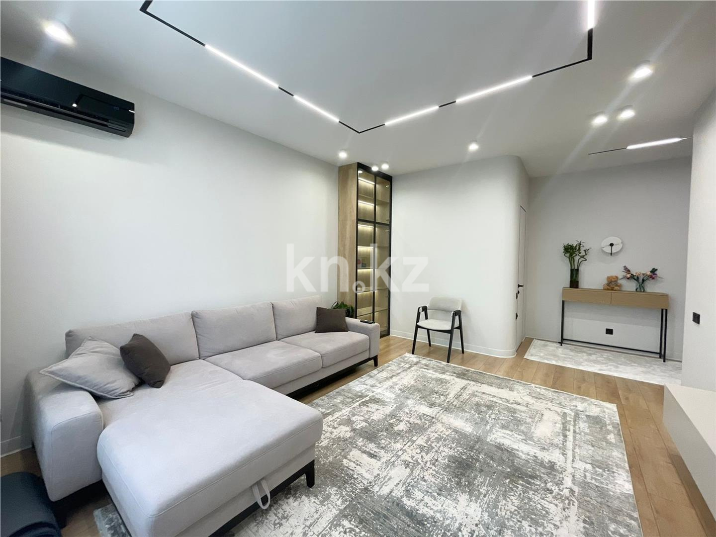 Продажа 2-комнатной квартиры, 68 м², ул. Е-900 в Астане - фото 2