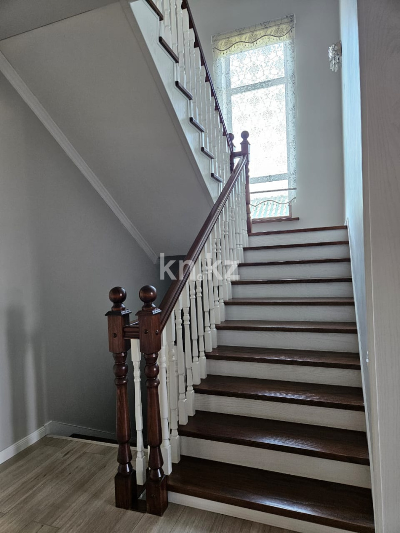 Продажа 7-комнатного дома, 400 м² - Продажа домов, коттеджей в Бостандыкском р-не Алматы фото 11 из 23