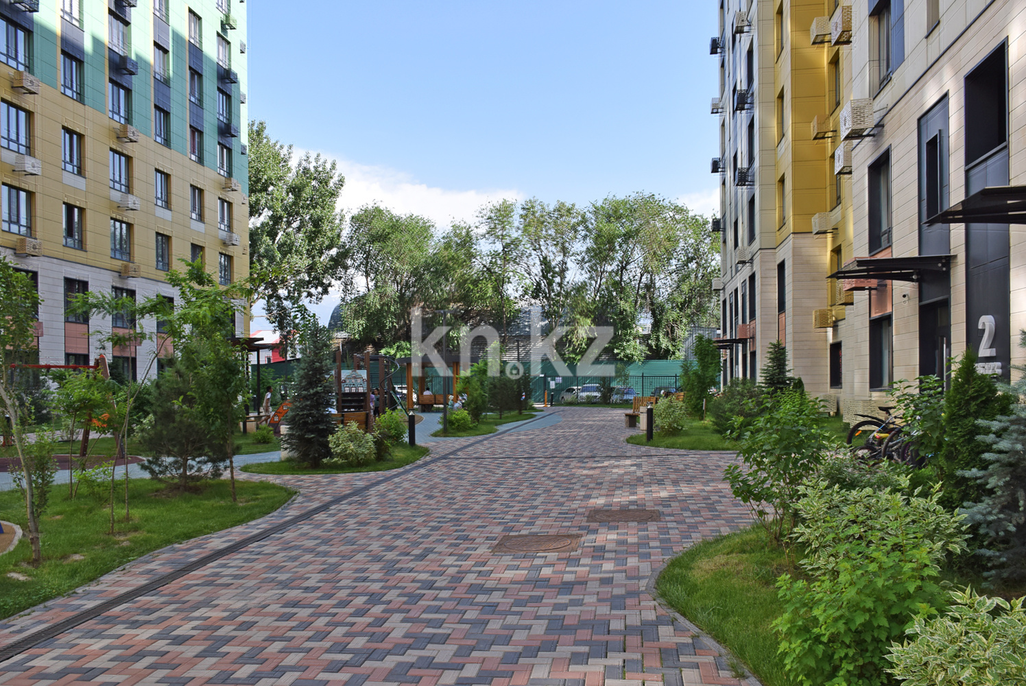 Продажа 2-комнатной квартиры, 64 м², пр. Райымбека, дом  351/1 в Алматы - фото 9