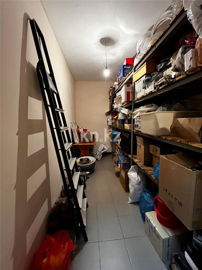 Продажа 9-комнатного дома, 370 м², Таугуль в Караганде - фото 28