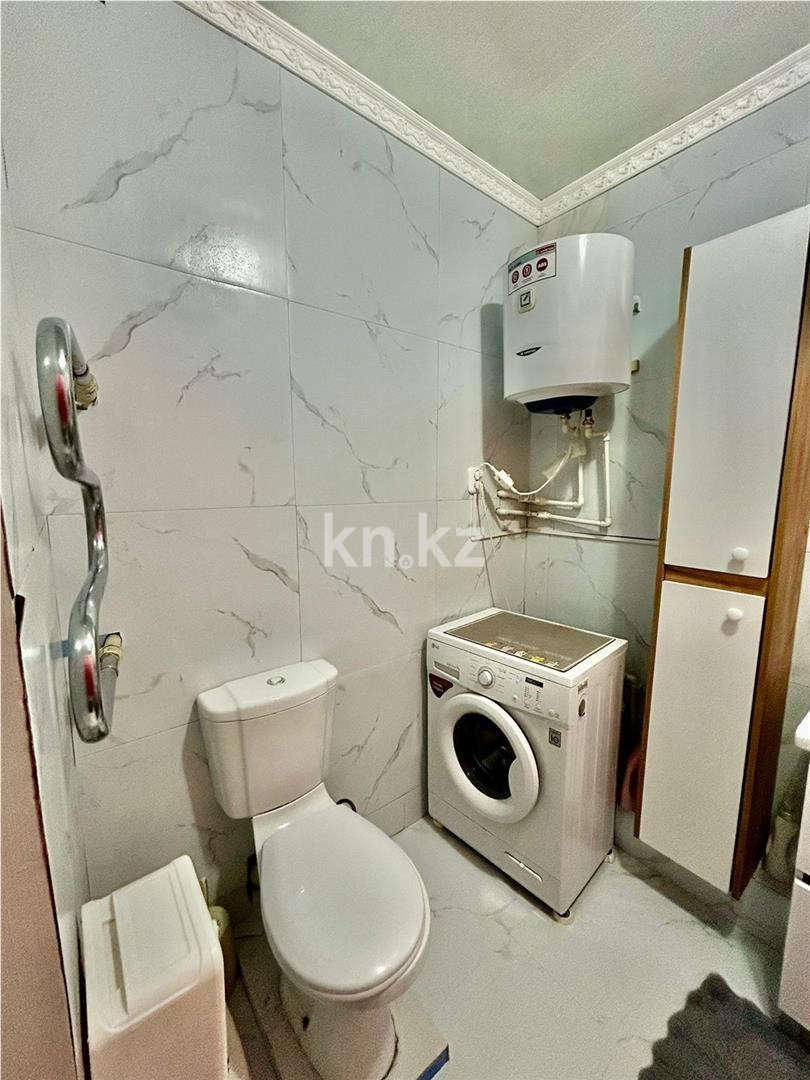 Продажа 2-комнатной квартиры, 65 м², пр. Шахтеров - Продажа квартир в Караганде фото 14 из 17