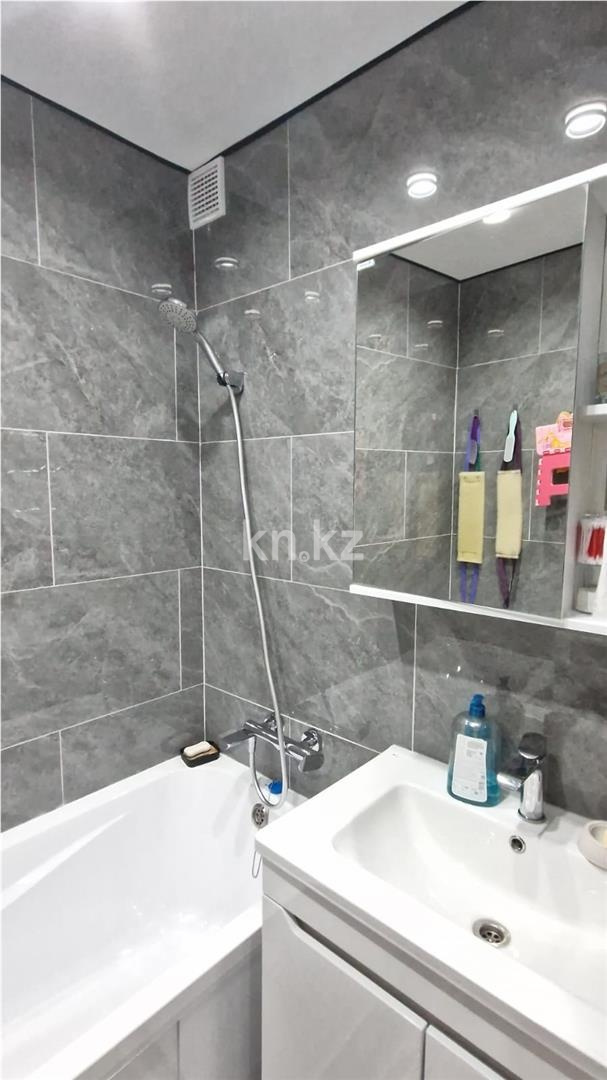 Продажа 3-комнатной квартиры, 65 м² в Караганде - фото 16