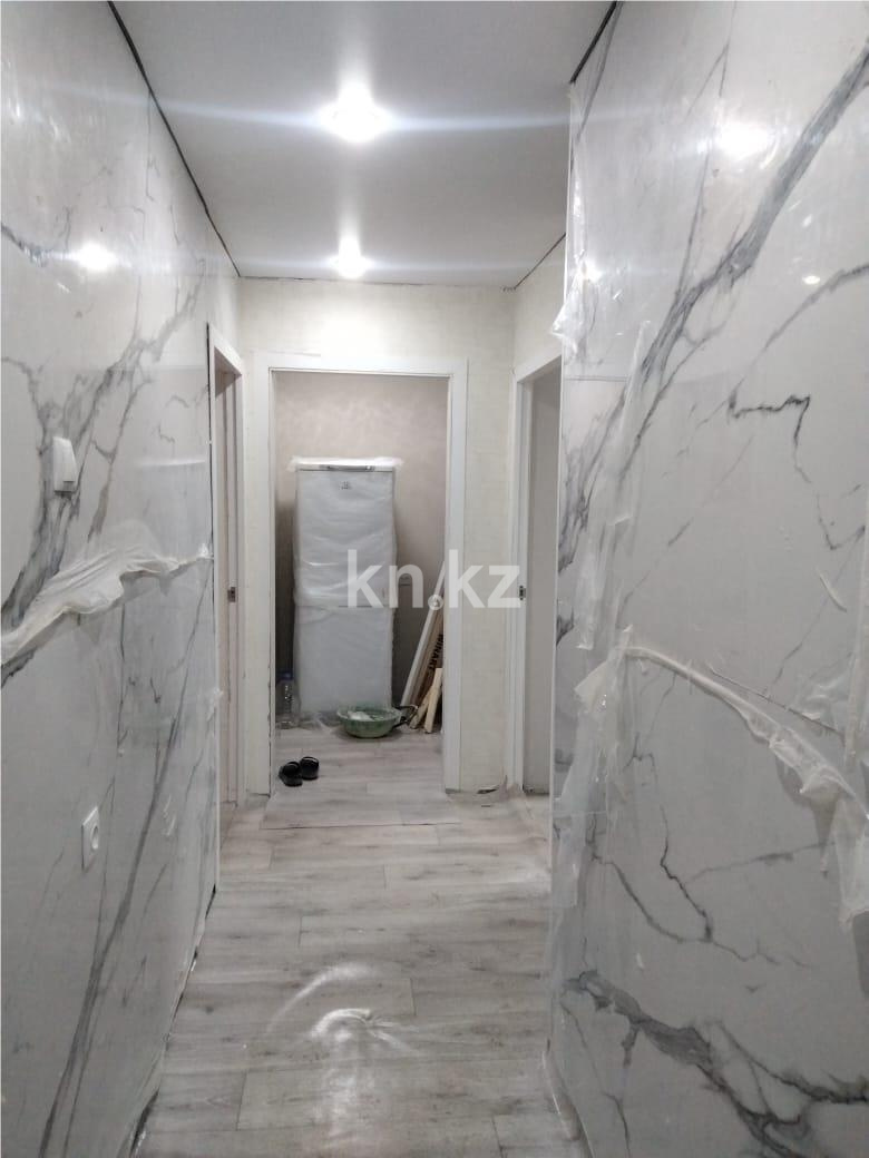 Продажа 2-комнатной квартиры, 48 м², мкр-н 15 в Караганде - фото 3