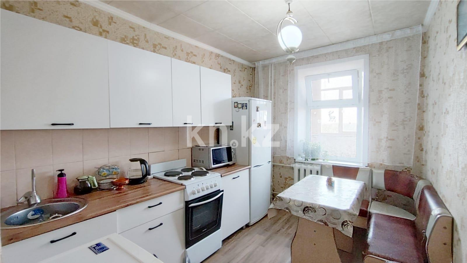 Продажа 4-комнатной квартиры, 85 м², мкр-н Мамраева (Восток-5) - Продажа  четырехкомнатных квартир в Караганде фото 9 из 19