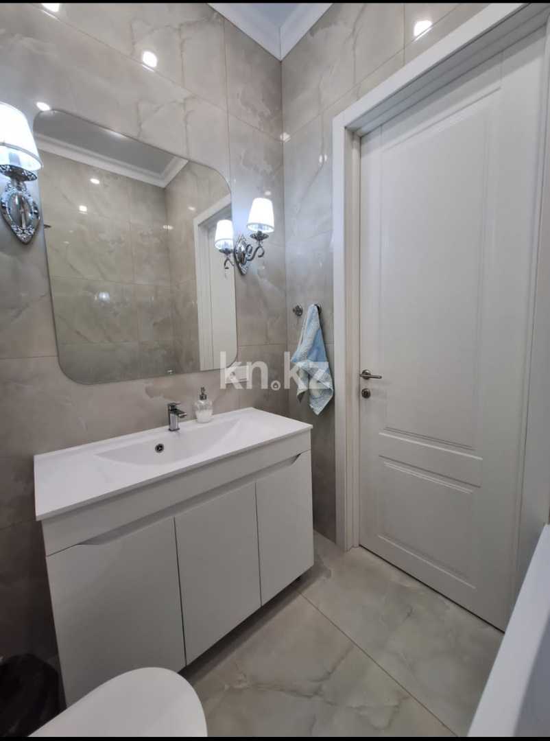 Продажа 3-комнатной квартиры, 90 м², пр. Республики, дом  23/2 - Продажа  трехкомнатных квартир в новостройках Караганды без посредников фото 10 из 16