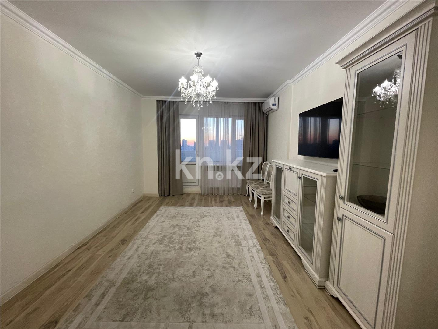 Продажа 3-комнатной квартиры, 89 м², пр. Шахтеров, дом  52 в Караганде - фото 5