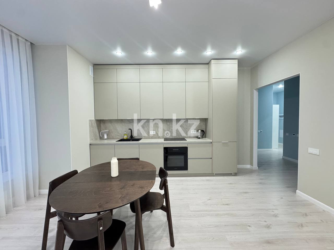 Аренда 3-комнатной квартиры, 75 м² - Аренда квартир помесячно в Астане - страница 3 фото 1 из 36