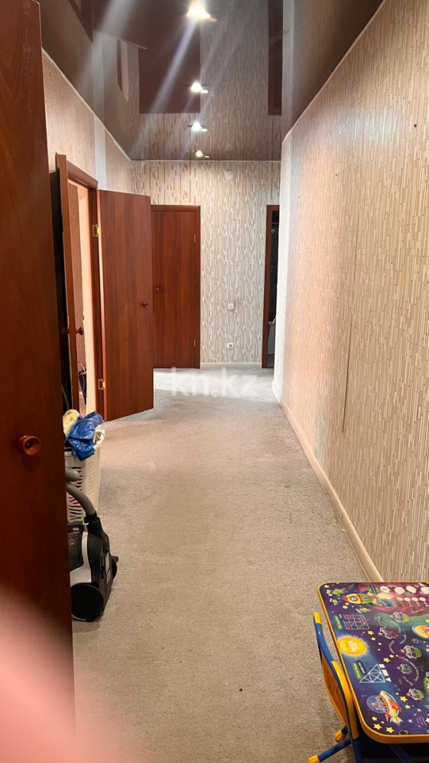 Продажа 3-комнатной квартиры, 90 м², пр. Шахтеров, дом  60 - Продажа  трехкомнатных квартир в Караганде фото 5 из 13