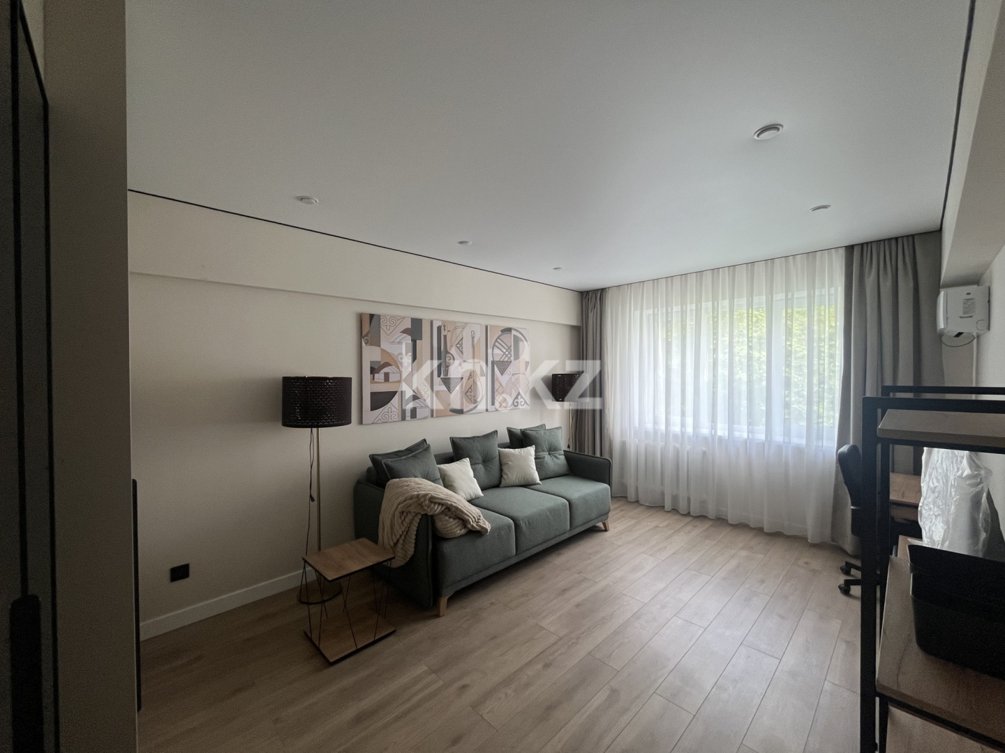 Аренда 1-комнатной квартиры, 40 м² - Недвижимость в Алматы фото 2 из 13