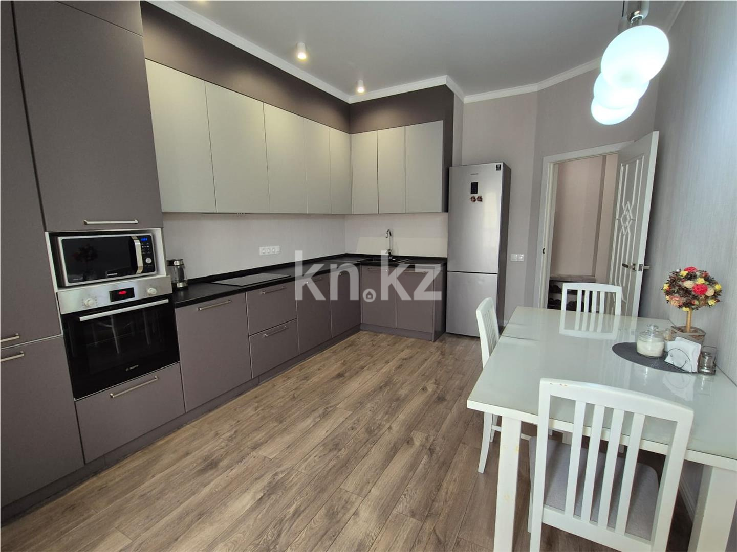 Продажа 2-комнатной квартиры, 65.1 м² - Продажа жилой и коммерческой недвижимости в Астане фото 2 из 11