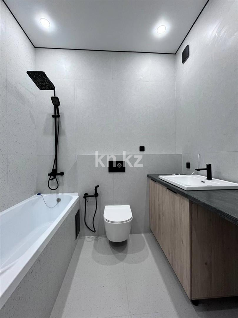 Продажа 2-комнатной квартиры, 52 м², ул. Муканова - Продажа квартир в Караганде фото 20 из 46