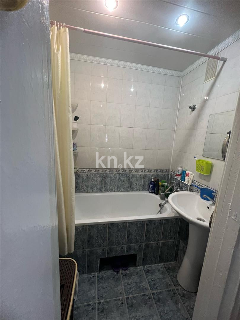 Продажа 4-комнатной квартиры, 77 м², пр. Республики - Продажа  четырехкомнатных квартир в Караганде фото 15 из 17