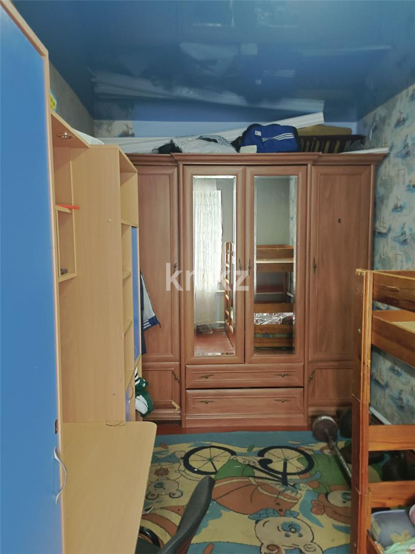 Продажа 3-комнатного дома, 64 м², ул. Серова - Продажа домов, коттеджей в Караганде фото 1 из 19