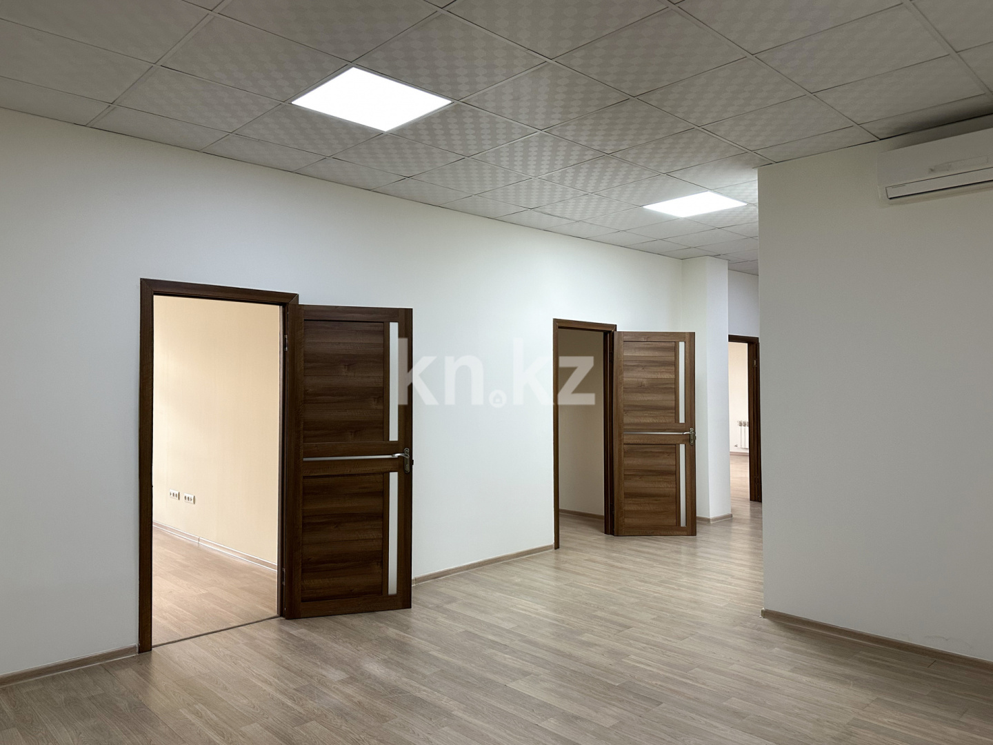 Аренда , ул. Ауэзова, дом  60 - Аренда офисных и торговых помещений в Алматы фото 3 из 8