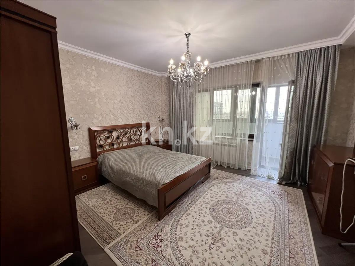 Продажа 2-комнатной квартиры, 79 м², ул. Жарокова, дом  137 в Алматы - фото 2